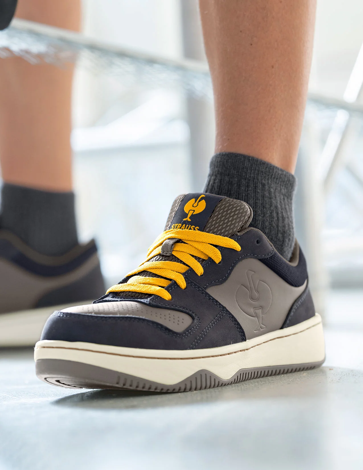 Eindhoven Low Safety Toe Work Shoe - Image 4