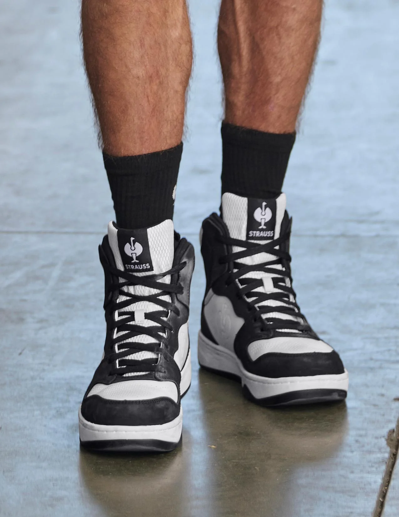 Eindhoven Mid Safety Toe Work Boot - Image 2